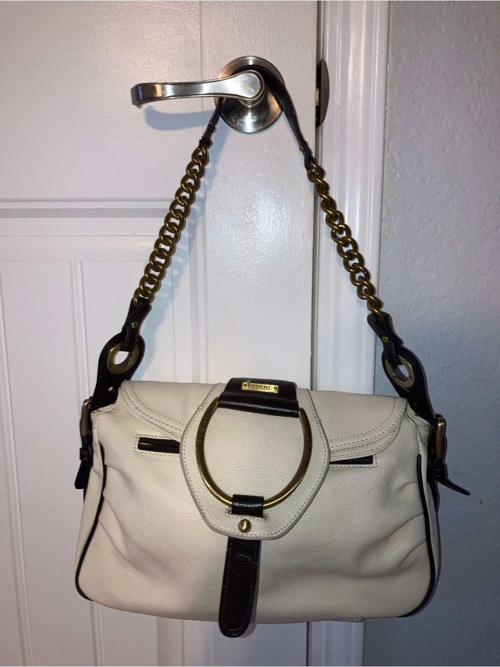 Rioni Moda Italia Cream and brown Leather Shoulder Bag with gold Ring new